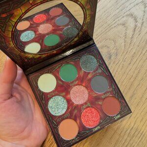 Fantasy Cosmetica Ranger eyeshadow palette